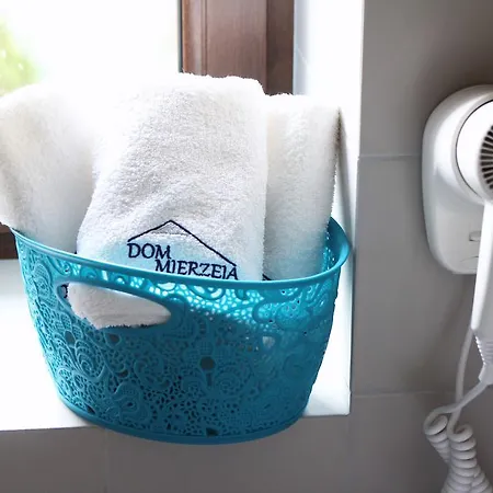 Dom Mierzeja ホームステイ *